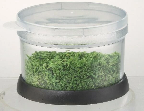 GEFU Gemüse- & Kräuterhacker TRITARE – Bild 2