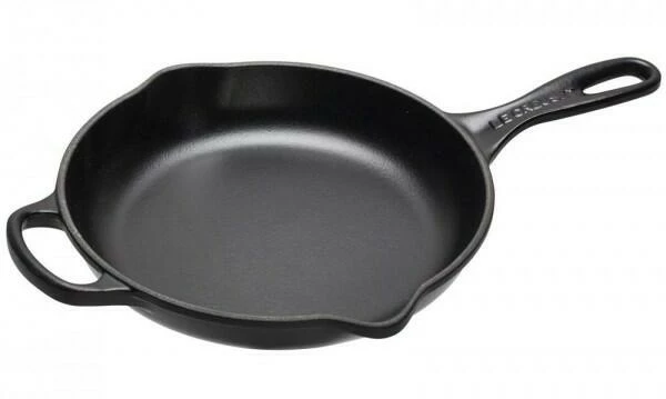 Le Creuset Brat- Und Servierpfanne Signature In Schwarz 26 Cm / 19 Cm / 2,4 Kg