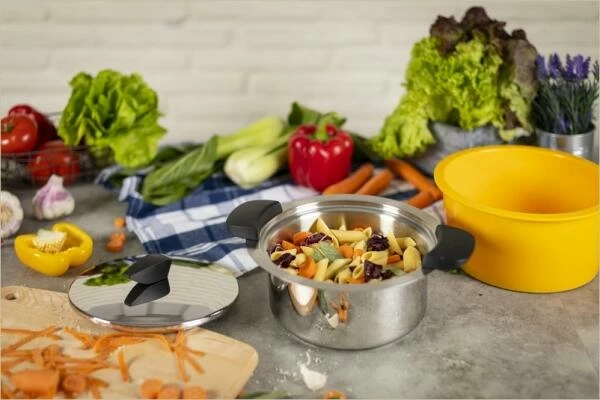 Kuhn Rikon Hotpan Servierkochtopf In Gelb 18 Cm / 2 L – Bild 5