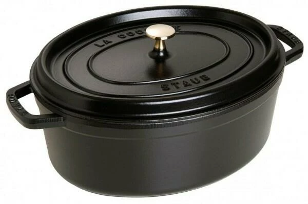 Staub Cocotte Oval Aus Gusseisen In Schwarz 31 X 25 Cm / 5,4 Liter