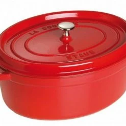 Staub Cocotte Oval Aus Gusseisen In Kirschrot 37 Cm / 8,0 Liter