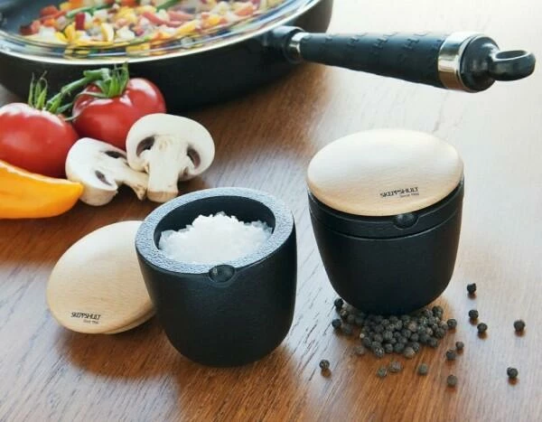 Skeppshult Pfeffer- & Kräutermühle Swing In Buche – Bild 3