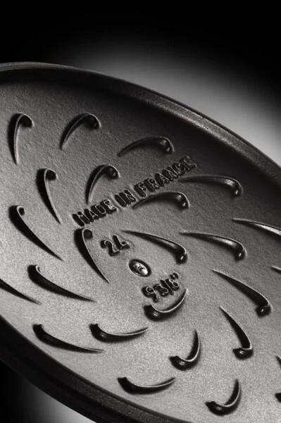 Staub Bräter Mit Chistera Drop-Structure In Dunkelblau 28 Cm / 22,5 Cm / 3,7 L / 8 Cm / 125,5 Cm / 5,8 Kg – Bild 2